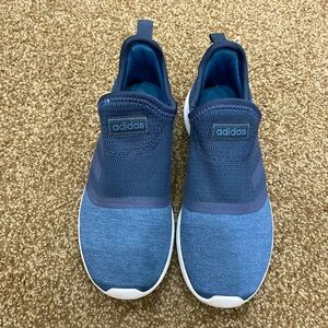 Adidas women’s shoes size 8. Used in good condition